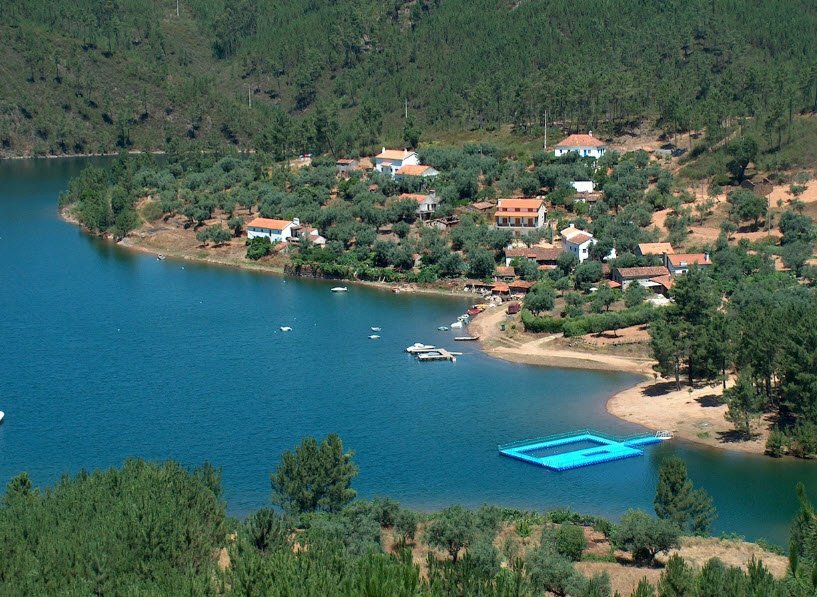 Fluvial beach Fernandaires, Portugal